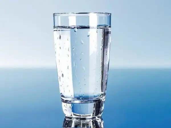 خواص آب ولرم دکتر خیراندیش برای مردان و زنان در بارداری و شیردهی و طبع