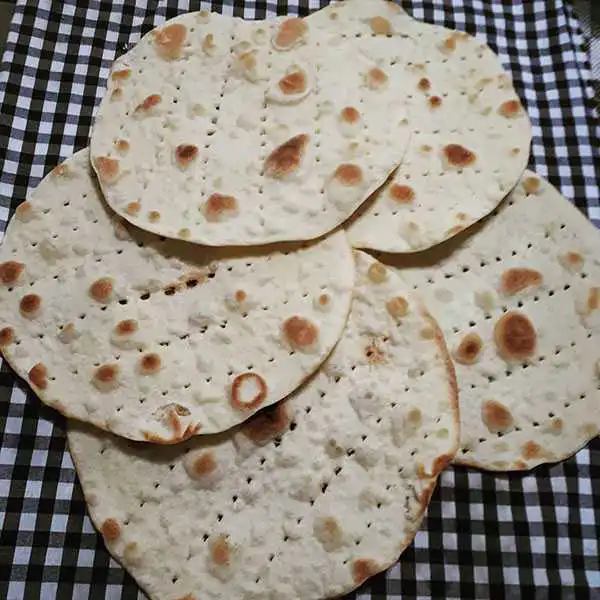 خواص نان تافتون دکتر خیراندیش برای مردان و زنان در بارداری و شیردهی و طبع