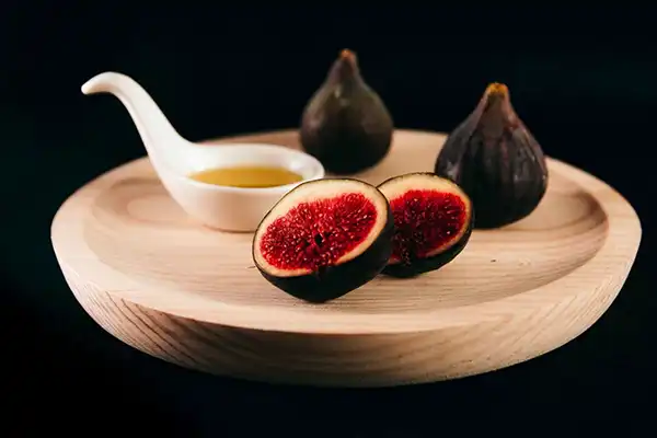 خواص روغن انجیر دکتر خیراندیش برای مردان و زنان در بارداری و شیردهی و طبع