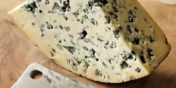 عوارض پنیر بلوچیز در طب سنتی از نظر دکتر خیراندیش برای مردان و زنان