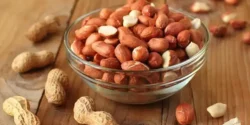 خواص بادام زمینی خیراندیش در طب سنتی برای مردان و زنان