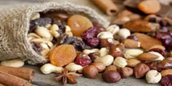 خواص خشکبار خیراندیش در طب سنتی برای مردان و زنان