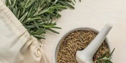 خواص دمنوش آویشن برای مردان و زنان در طب سنتی مدرن