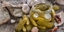 خواص خیار شور برای مردان و زنان در طب سنتی مدرن