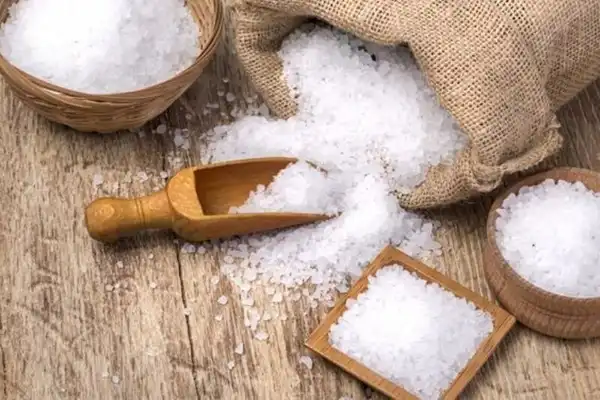 خواص نمک دریا برای مردان و زنان در طب سنتی مدرن