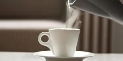 خواص آب جوشیده برای مردان و زنان در طب سنتی مدرن